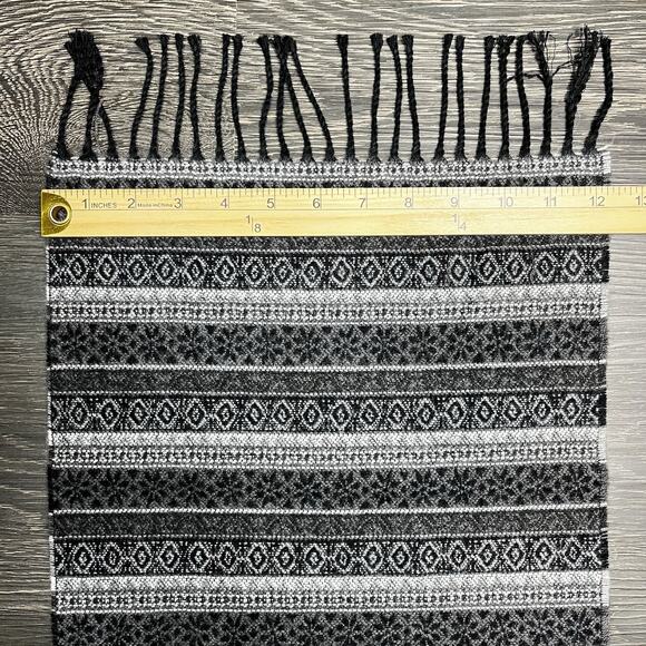 Savile Row Mens Scarf Snowflake Geometric Gray Black Fringe 64” Long Cozy Preppy - Picture 6 of 6